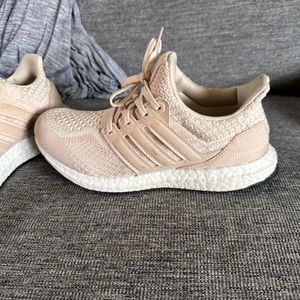 Adidas ultra boost size 6.5